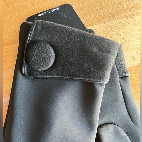 Women’s Tech Touch Gloves by CG Couture Gems in Black Medium  NWT - Picture 4 of 7